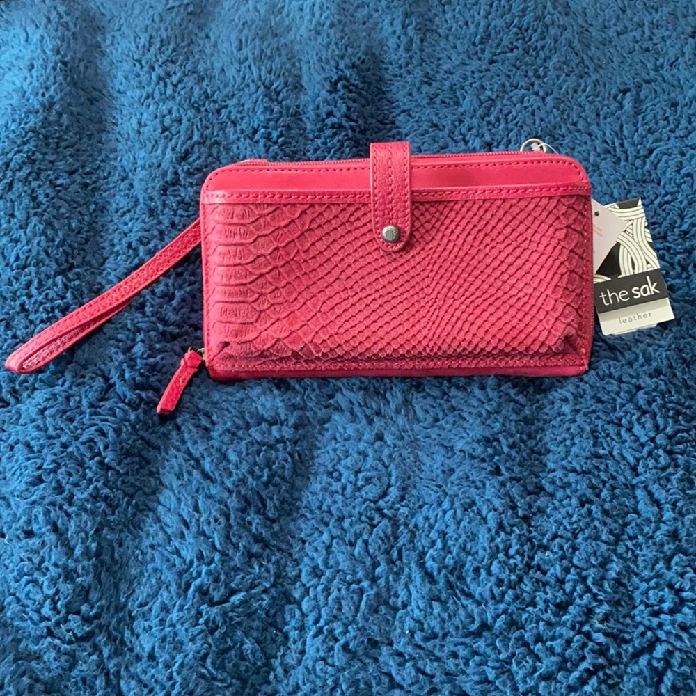 The Sak Genuine Leather 3-in-1 Crossbody/Wallet
